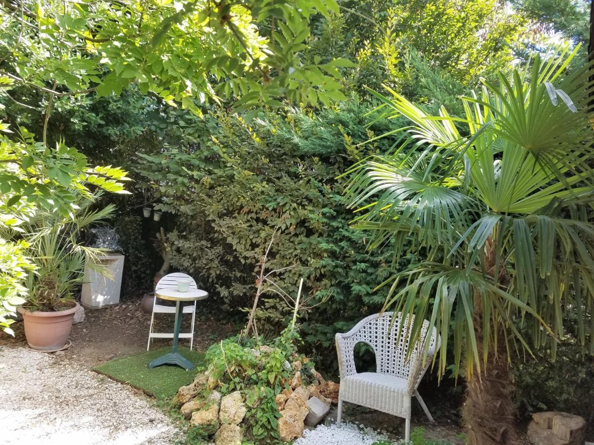 Normandy Cottage Gagny Exterior photo